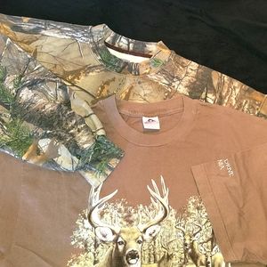 Realtree XL Sweatshirt & Skyline Drive Virginia Deer T-Shirt (Combo)